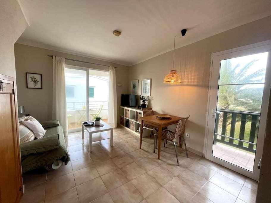 Macarella Apatamento Con Piscina Apartment Cala'N Blanes  Exterior photo